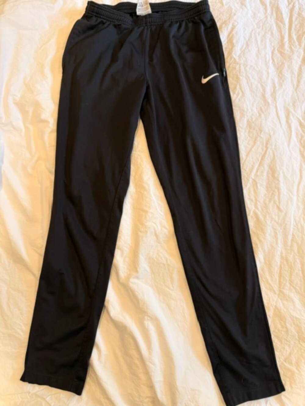Excellent condition Nike Women's Dri-Fit Academy 18 soccer Training Pant. Size S